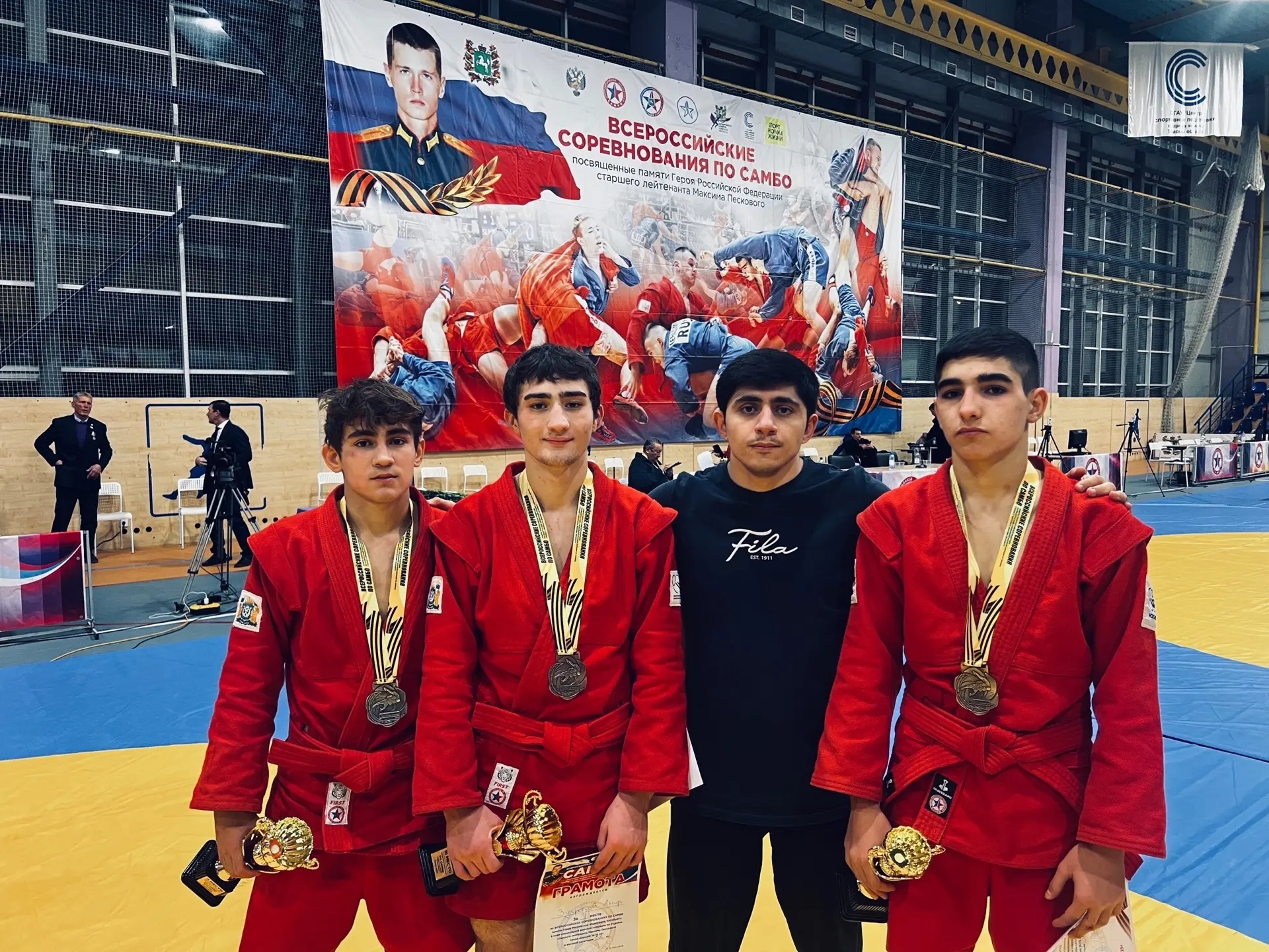 ЮКИОР на Всероссийских соревнованиях по самбо в Томске 