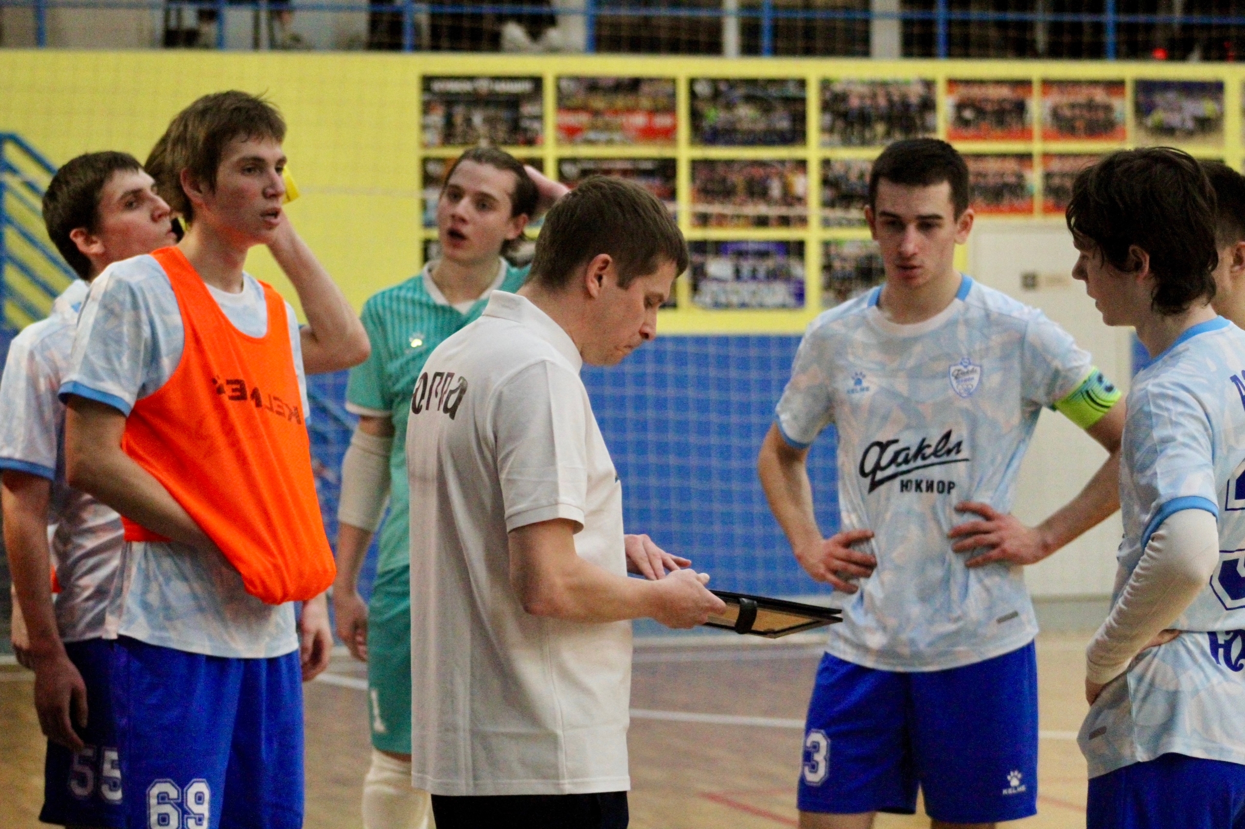 Фарм-клуб «Факел-ЮКИОР» одержал уверенную победу над дублёром команды «Синара»