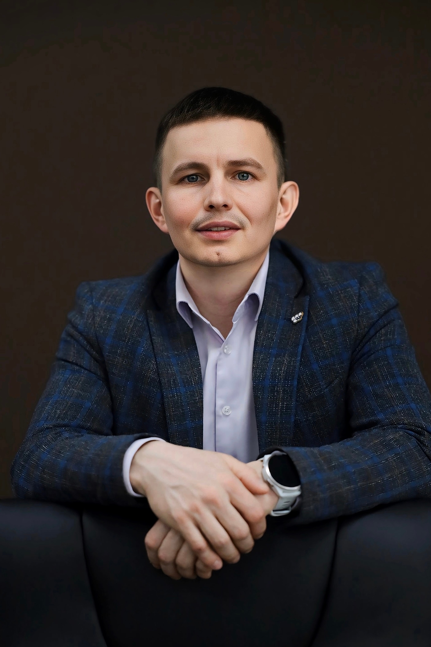 Сегодня свой день рождения отмечает врио директора Югорского колледжа-интерната олимпийского резерва Константин Анатольевич Васильев