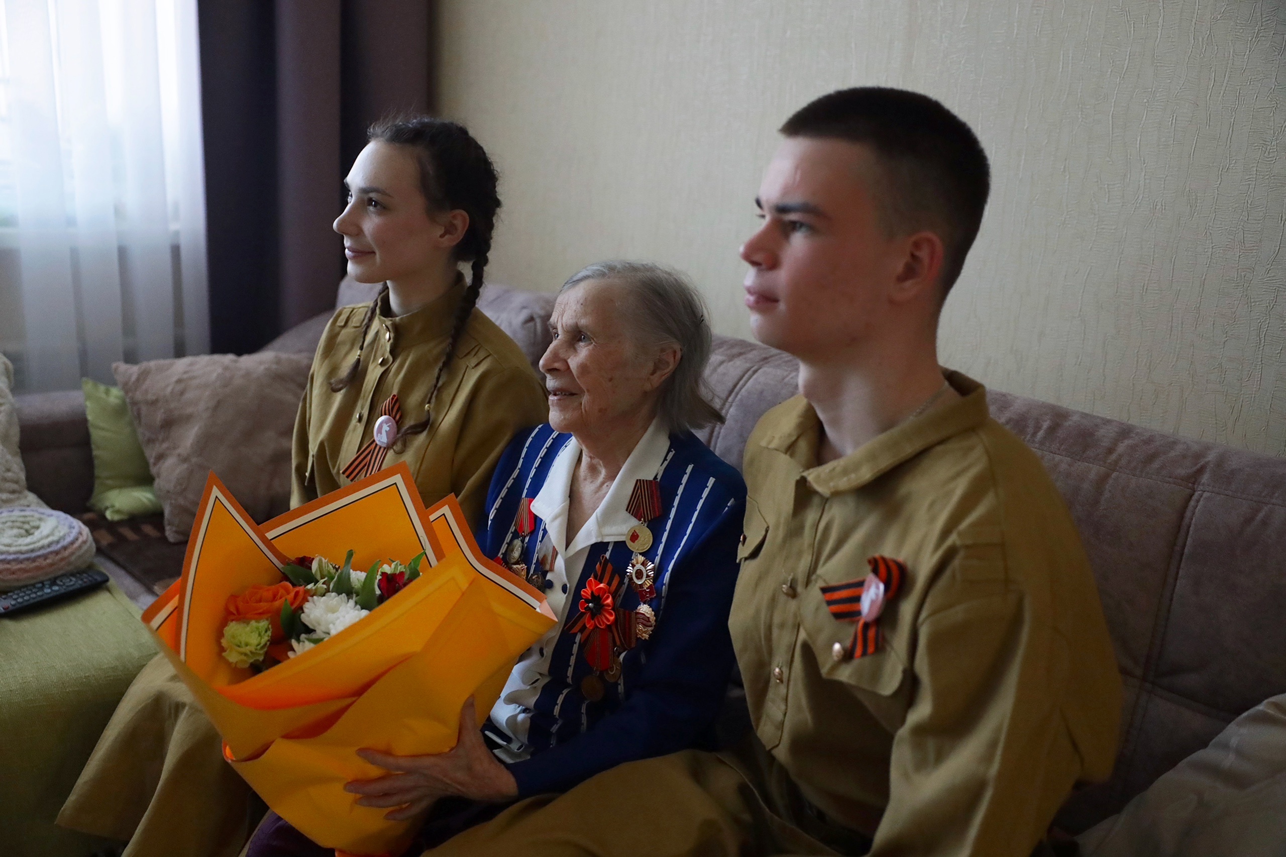 Воспитанники ЮКИОРа в гостях у ветеранов