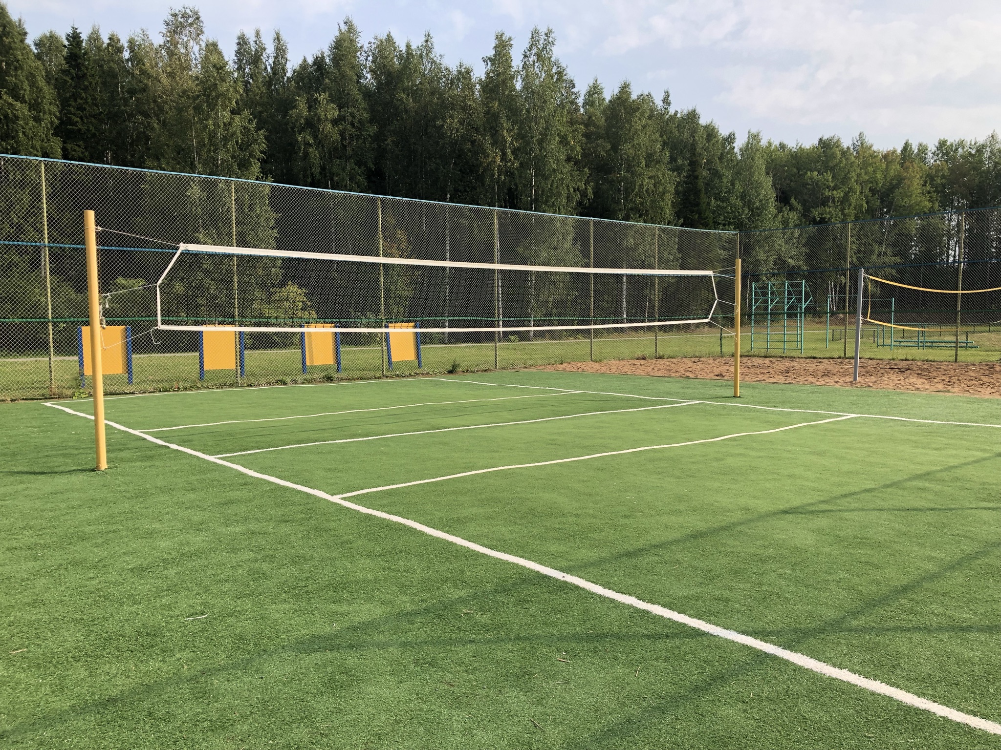 волейбольная площадка санкт петербург. спортзал волейбол.