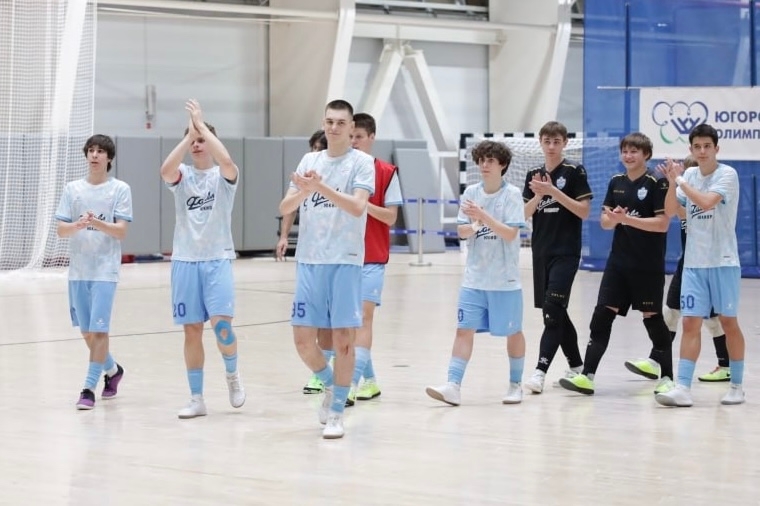 Вчера в Универсальном спортивном комплексе прошел матч Юниорлиги U18 по футзалу между командами «Факел-ЮКИОР» и «ЦСКА» (г. Москва)